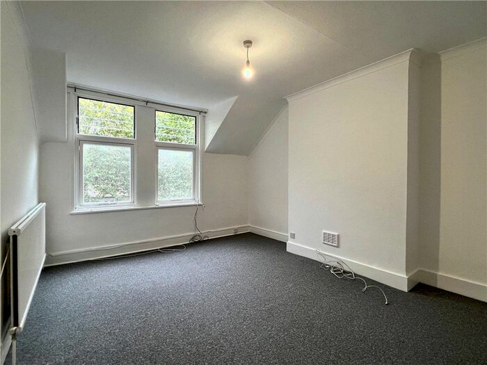 2 Bedroom Flat To Rent In Heathfield Road, Acton, W3