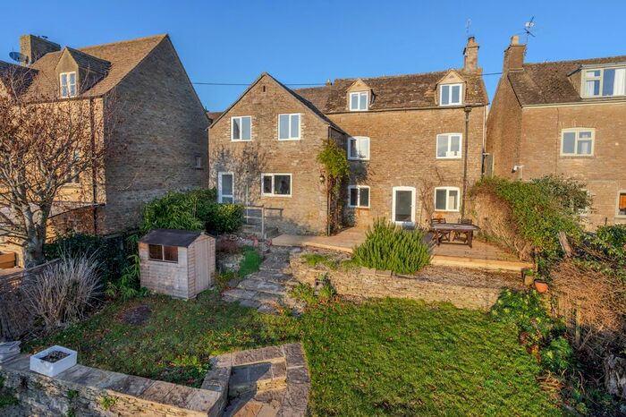 3 Bedroom Cottage To Rent In West Street, Tetbury, GL8