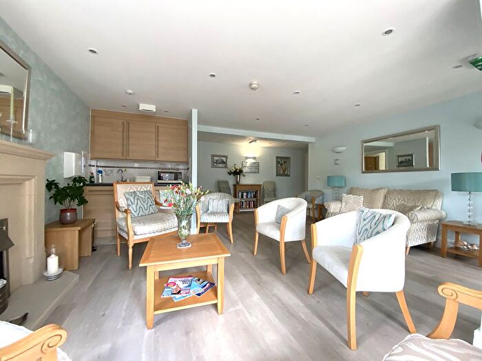 1 Bedroom Flat For Sale In Hawthorn Road, Bognor Regis, West Sussex, PO21