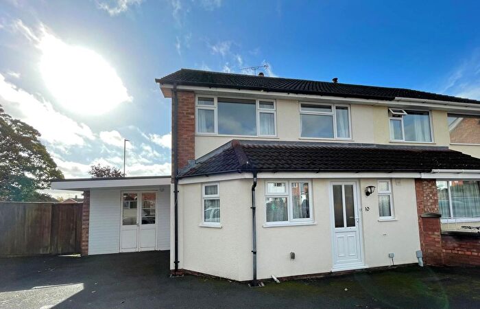 3 Bedroom Property To Rent In Holmer Manor Close, Holmer, Hereford, HR4