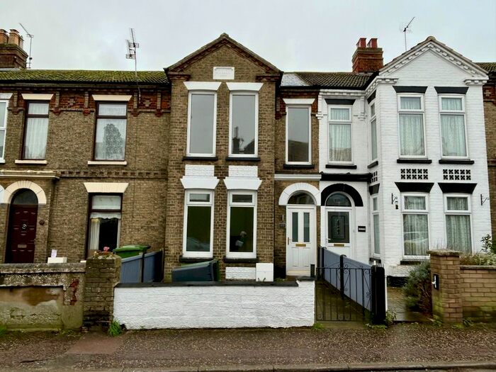 2 Bedroom Terraced House To Rent In Lowestoft Road, Gorleston, Great Yarmouth, NR31