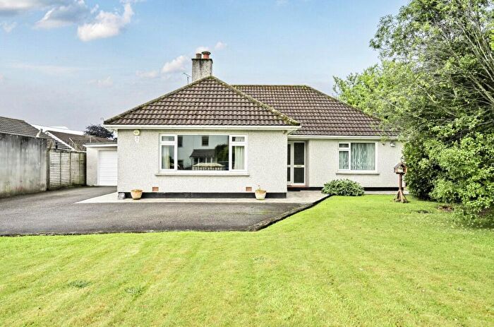3 Bedroom Detached Bungalow For Sale In Vicarage Road, Tywardreath, PL24