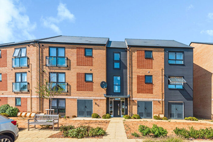1 Bedroom Flat To Rent In Poppy Road, Wantage, OX12