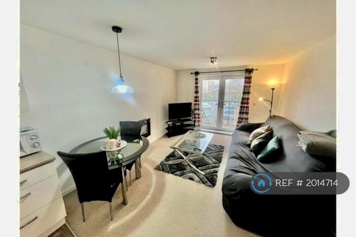 2 Bedroom Flat To Rent In Endeavour House, Salford, M5