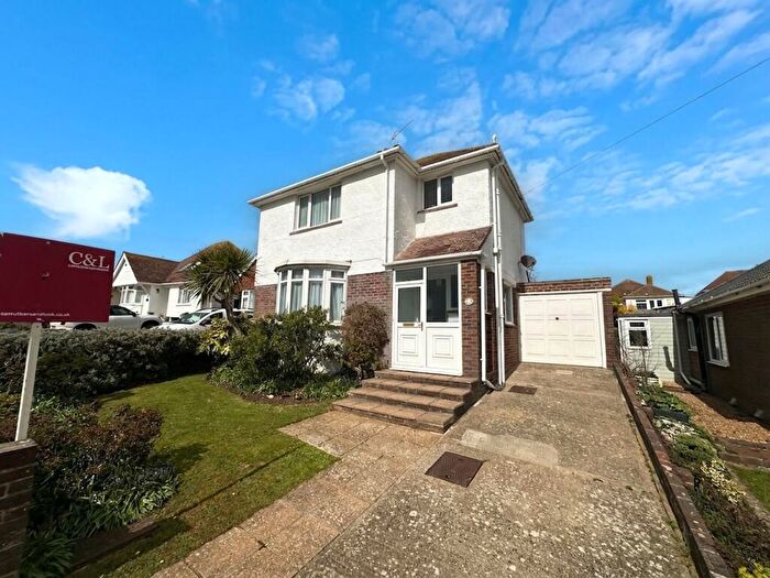 2 Bedroom Detached House For Sale In Wicklands Avenue, Saltdean, BN2