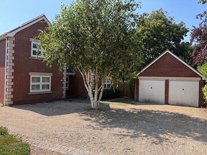 5 Bedroom Property To Rent In High Street, Farningham, Kent, DA4