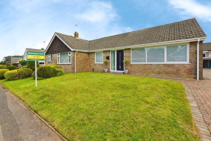 2 Bedroom Bungalow For Sale In Guilford Avenue, Whitfield, Dover, Kent, CT16