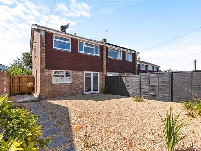 3 Bedroom Semi-Detached House To Rent In Denleigh Close, Bristol, BS14