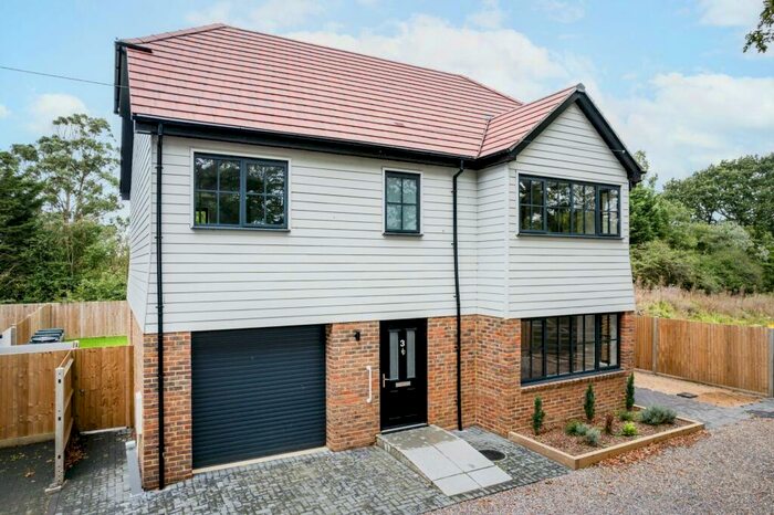4 Bedroom Detached House For Sale In The Laurels, London Road, Hickstead, RH17