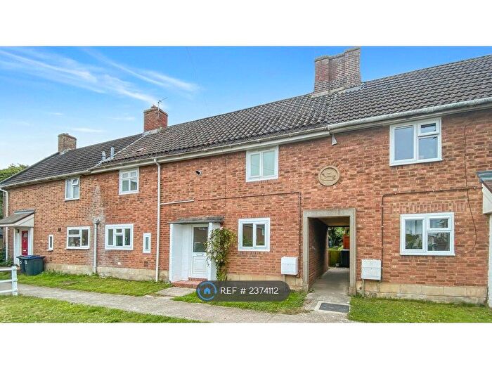4 Bedroom Terraced House To Rent In The Circle, Dilton Marsh, Westbury, BA13
