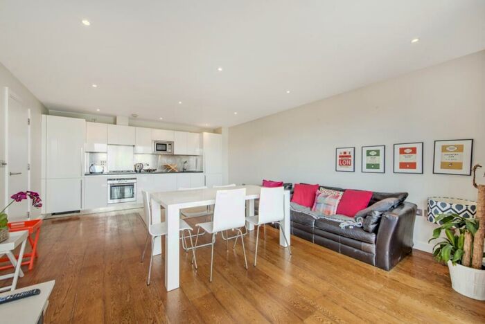 2 Bedroom Flat To Rent In Abbey Road, London, NW8