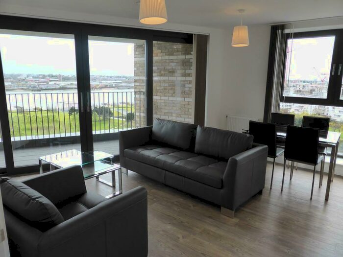 2 Bedroom Flat To Rent In Kingfisher Heights, Bramwell Way, Royal Docks, London, E16