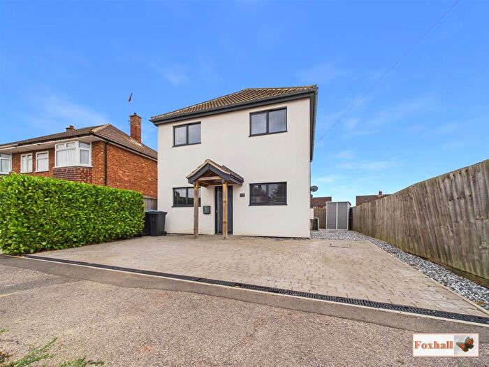 3 Bedroom Detached House For Sale In Selkirk Road, Ipswich, IP4