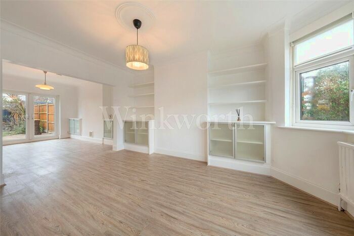 5 Bedroom Semi-Detached House To Rent In Nant Road, London, NW2