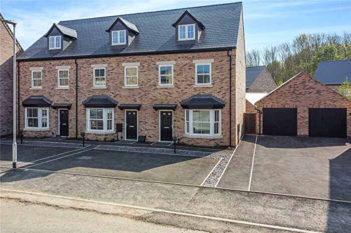 3 Bedroom End Of Terrace House To Rent In Cavendish Lane, Fairfield, Hitchin, Bedfordshire, SG5