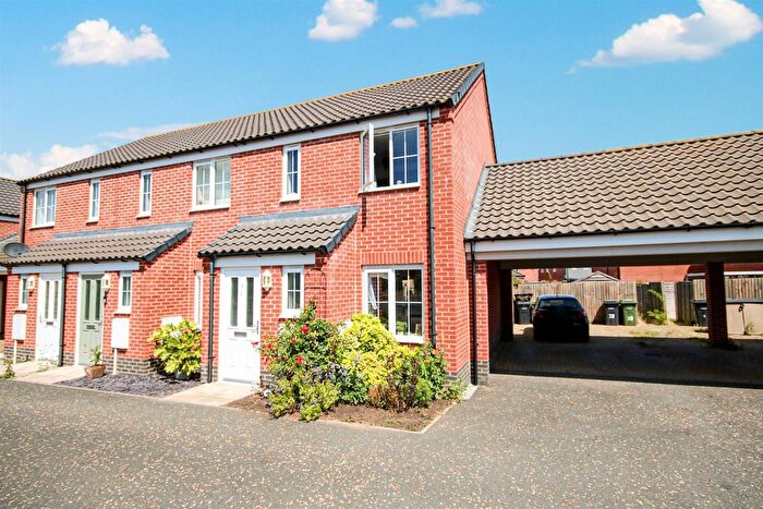 2 Bedroom End Of Terrace House For Sale In Harness Maker Way, Hethersett, NR9