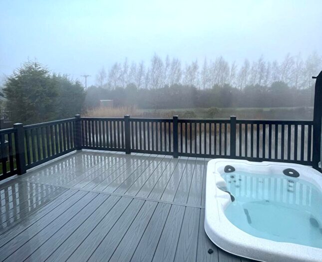 2 Bedroom Lodge For Sale In , Brough, HU15