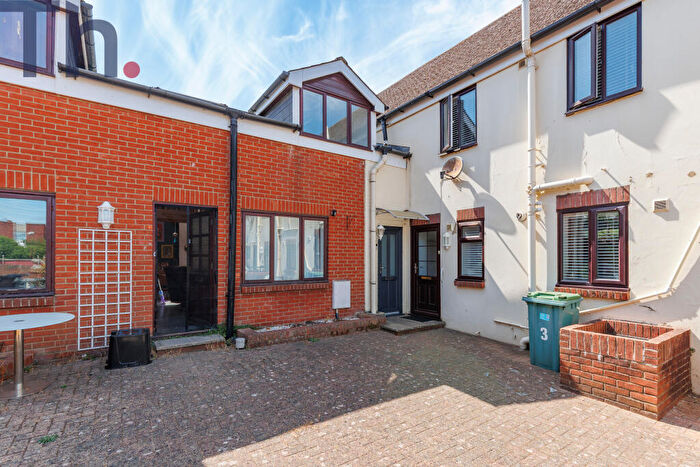 2 Bedroom Terraced House For Sale In Newport, Isle Of Wight, PO30