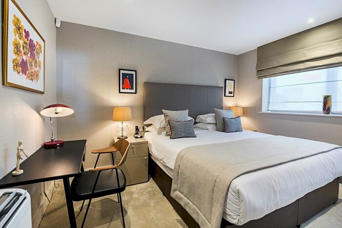 1 Bedroom Flat To Rent In Cheval Place, London, SW7