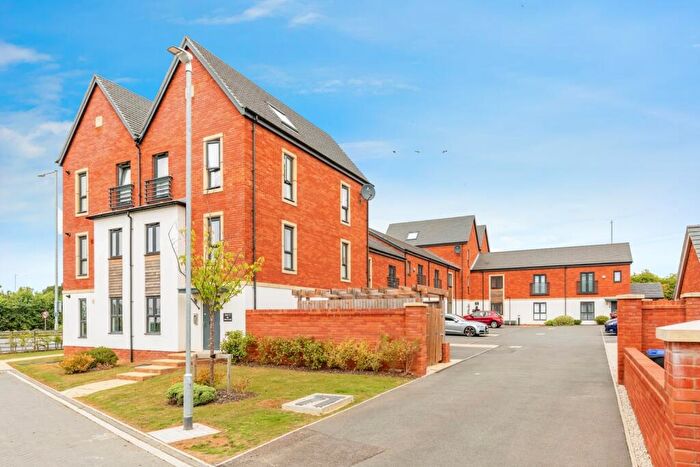2 Bedroom Flat For Sale In Teape Close, Upton, Northampton, Northamptonshire, NN5