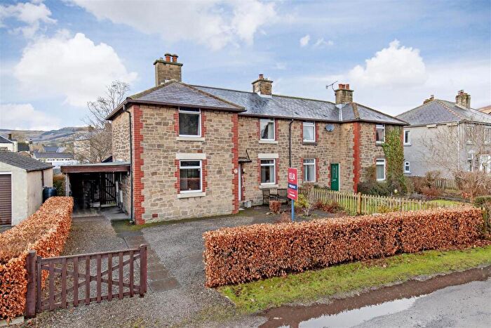 3 Bedroom Semi-Detached House For Sale In Sherwood Avenue, Hope, Hope Valley, S33