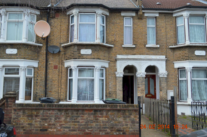3 Bedroom Terraced House To Rent In Walthamstow, London, E17