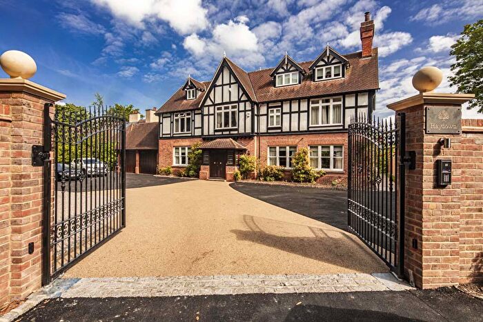 9 Bedroom Detached House For Sale In Haydown, Goring On Thames, RG8