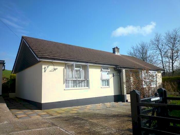 3 Bedroom Detached Bungalow To Rent In Bridgerule, Holsworthy, EX2