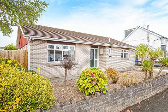 3 Bedroom Detached Bungalow For Sale In Porthamal Road, Rhiwbina, Cardiff, CF14