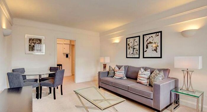 2 Bedroom Flat To Rent In Fulham Road, London, SW3