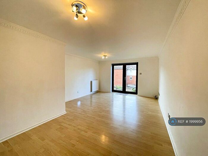 3 Bedroom Terraced House To Rent In Kingfisher Way, Bishop's Stortford, CM23