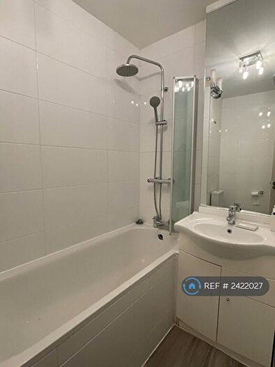 2 Bedroom Flat To Rent In Aran Lodge, London, NW6