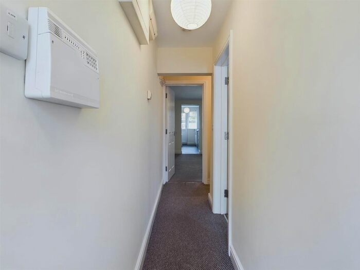 1 Bedroom Flat To Rent In New Station Road, Fishponds, Bristol, BS16