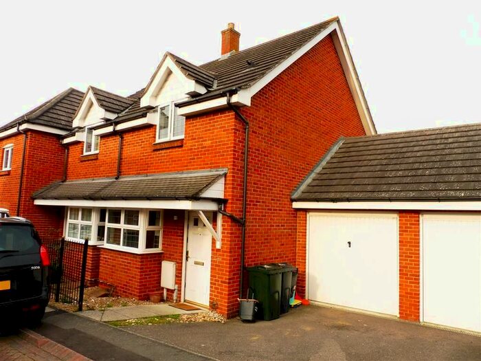 2 Bedroom Semi-Detached House To Rent In Gravelly Field, Singleton, Ashford, TN23