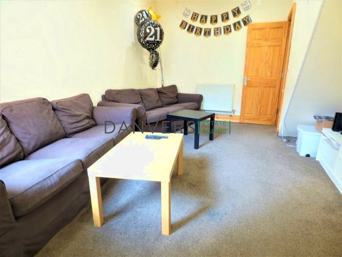 5 Bedroom Terraced House To Rent In Wilberforce Road, Leicester, LE3