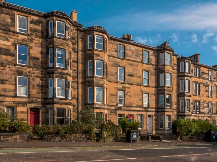 3 Bedroom Apartment To Rent In Dalkeith Road, Newington, Edinburgh, EH16