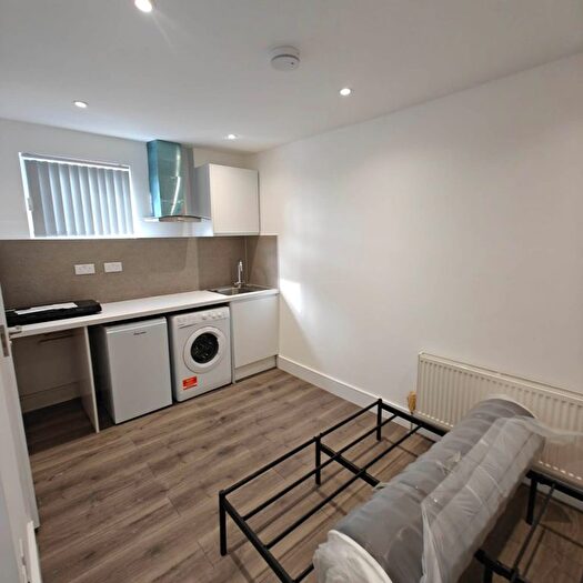 Studio To Rent In Florence Road, Ealing, W5
