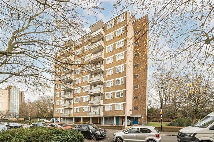 2 Bedroom Flat For Sale In Milton Court Road, London, SE14