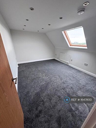 1 Bedroom Flat To Rent In Arrowe Road, Wirral, CH49