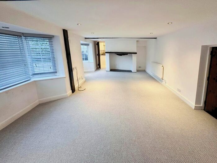 4 Bedroom Detached House To Rent In Main Road, Bicknacre, Chelmsford, CM3