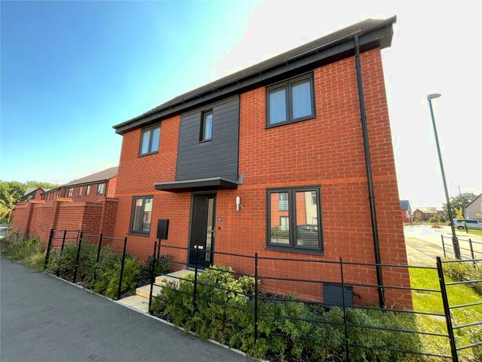 3 Bedroom Detached House To Rent In Spitfire Avenue, Solihull, B90