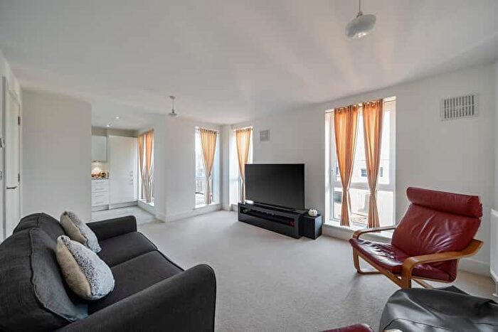 2 Bedroom Flat For Sale In Trevor Roper Close, Ilford, London, IG1