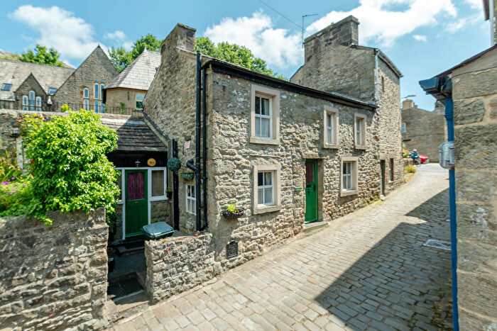 2 Bedroom Cottage For Sale In Hope House, Victoria Street, Settle, BD24