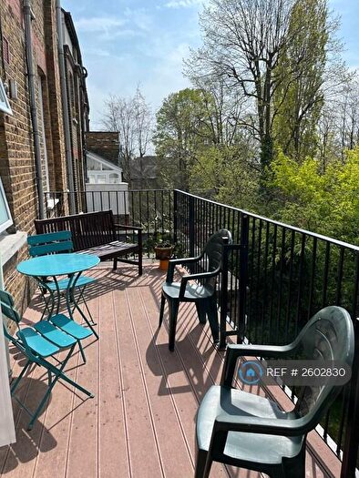 Studio To Rent In Frognal, London, NW3