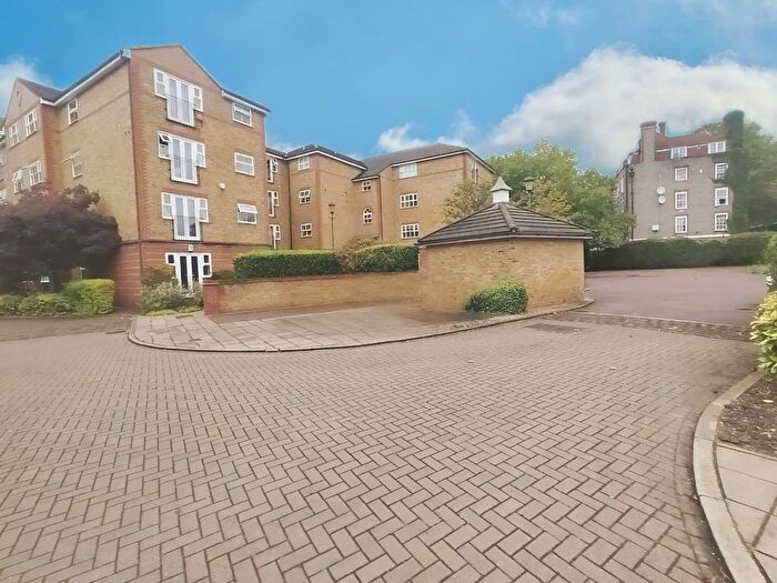 2 Bedroom Flat To Rent In Collard Place, London, NW1