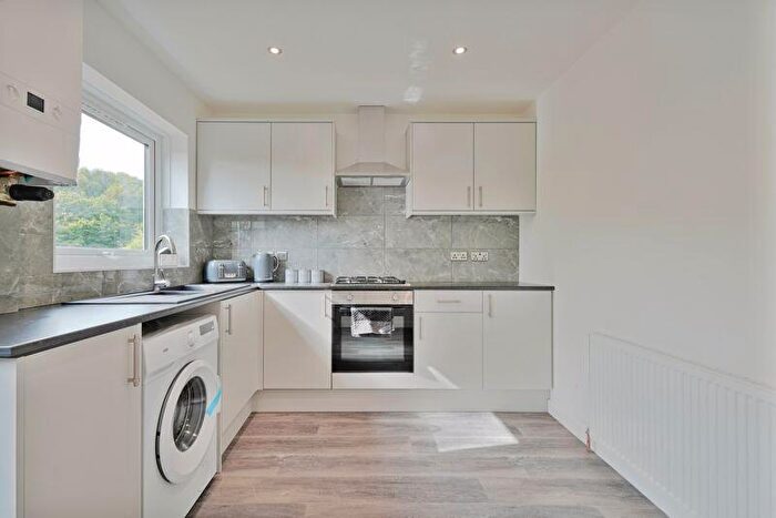 2 Bedroom Semi-Detached House To Rent In Westcroft Drive, Sheffield, S20