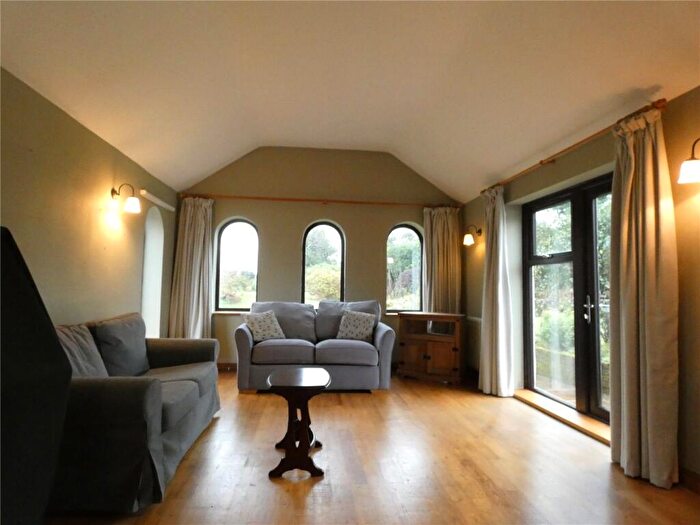 2 Bedroom Bungalow To Rent In Waunfawr, Caernarfon, Gwynedd, LL55