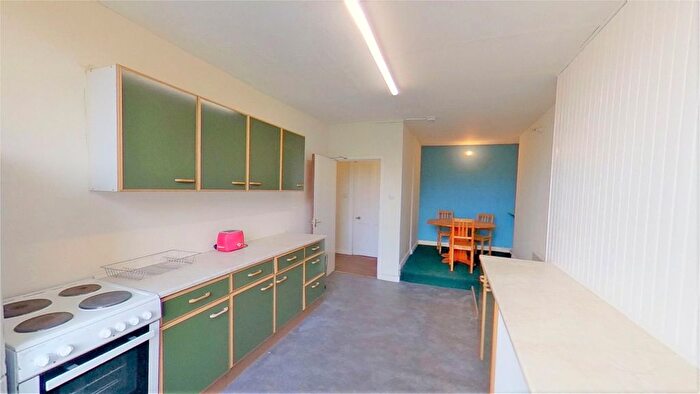 3 Bedroom Flat To Rent In Marchmont Crescent, Edinburgh, EH9