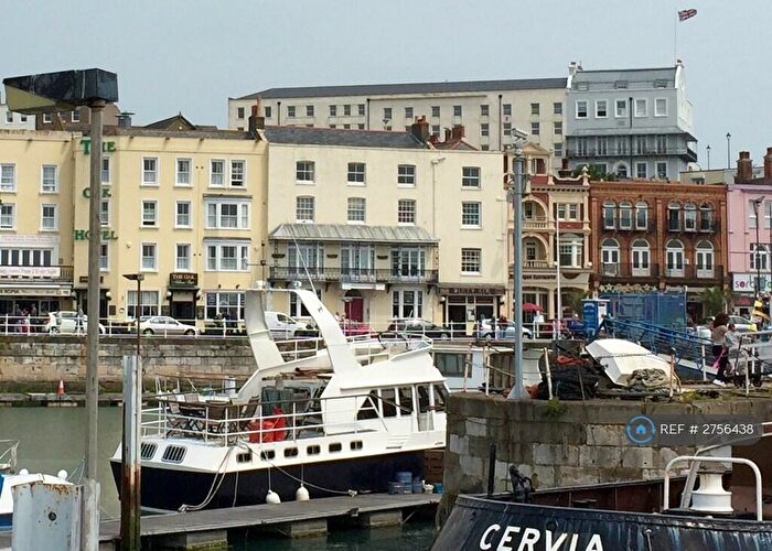 2 Bedroom Flat To Rent In Harbour Parade, Ramsgate, CT11