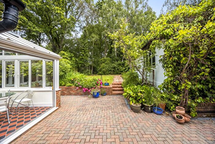 5 Bedroom Detached House For Sale In Heather Way, Felbridge, RH19